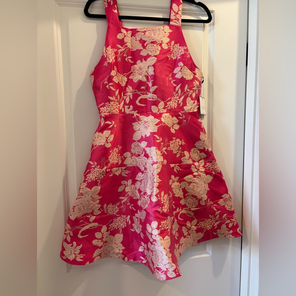 NWT Laundry By Shelli Segal Fuchsia and Cream Floral Gold Brocade Dress (Size 6)